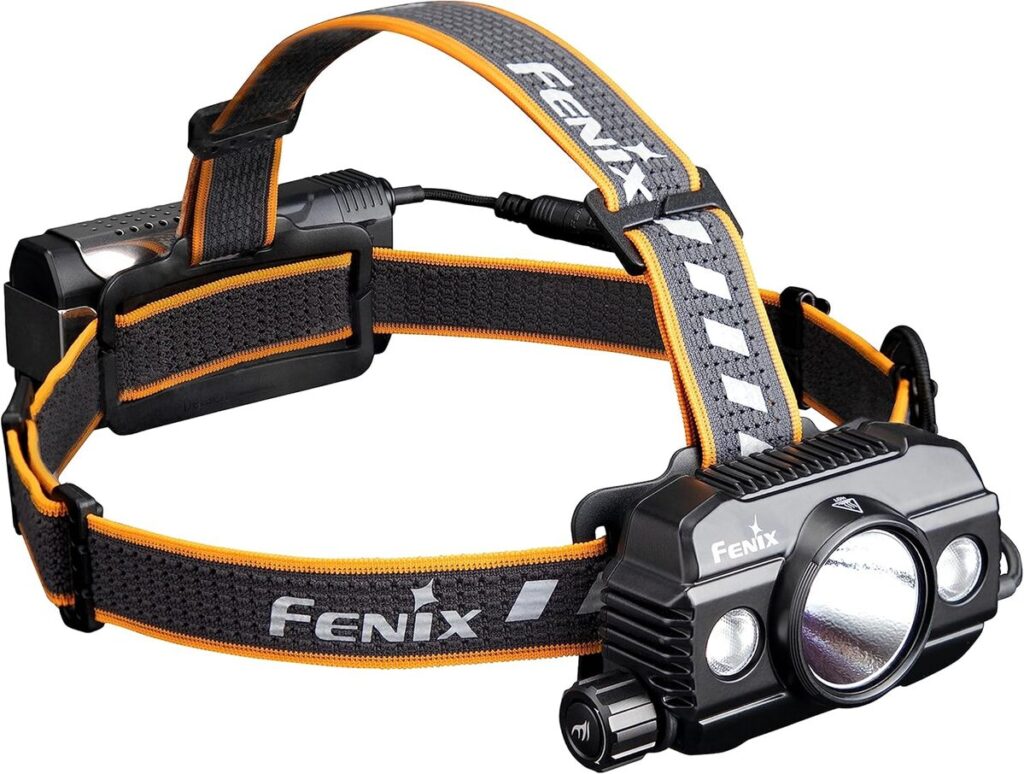 Test de la Fenix HP30R v2.0 : lampe frontale rechargeable pour les pros