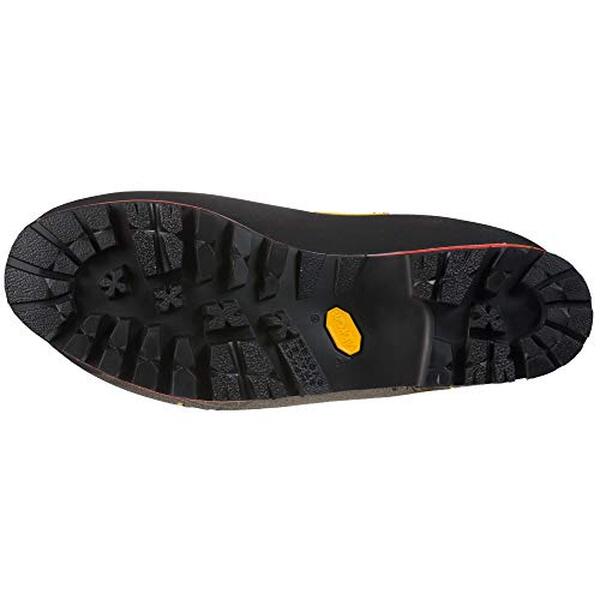 Découvrez notre avis complet sur les chaussures Nepal Cube GTX de la sportiva : performance, confort et qualité pour vos aventures en alpinisme.