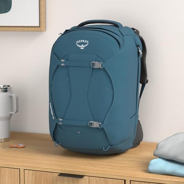 Découvrez notre avis détaillé sur le sac à dos femme Osprey Fairview 40L en bleu jungle nocturne : parfait pour vos aventures et escapades urbaines !